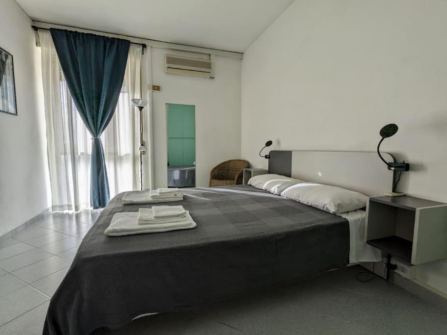 Syrakahost Intero Appartamento Rome Bagian luar foto
